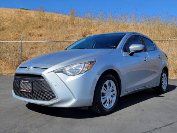 2019-toyota-yaris-l-4dr-sedan-6a (2)